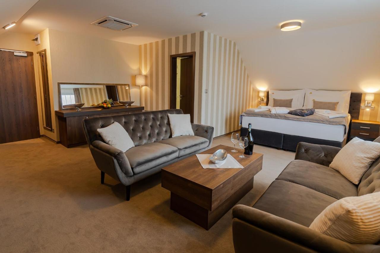 Hotel Demaenova **** Liptovský Mikuláš Εξωτερικό φωτογραφία